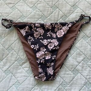 Acacia blossom bottoms L